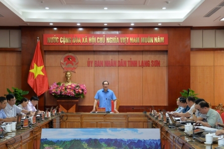 Lạng Sơn: Đẩy mạnh tuyên truyền cổ động trực quan phục vụ Đại hội Đảng bộ tỉnh lần thứ XVIII