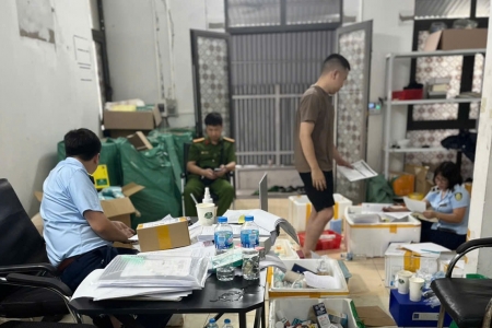 Hà Nội: Kiểm tra, xử phạt 4 cơ sở kinh doanh mỹ phẩm nhập lậu