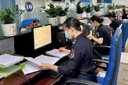Công ty CP Dịch vụ tổng hợp đường thủy Miền Nam bị cưỡng chế dừng làm thủ tục hải quan