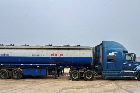 Bình Định tạm giữ 77.350kg chất lỏng nghi là dầu FO
