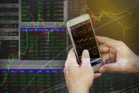 VN-Index hôm nay: Nhà đầu tư lưu tâm các mã cổ phiếu có nền tảng cơ bản tốt