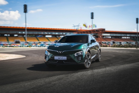  Trạm sạc quá “dư dả”, chủ xe VinFast VF 7 rủ nhau du lịch 0 đồng