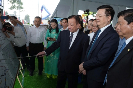 Phó Thủ tướng Mai Văn Chính dự Lễ khởi công tuyến đường Vành đai 4 TP. HCM đoạn qua Bình Dương