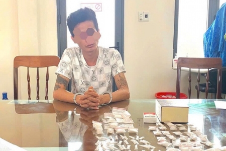 Bắt giữ trùm ma túy ẩn mình trong xưởng mộc ở Quảng Ngãi