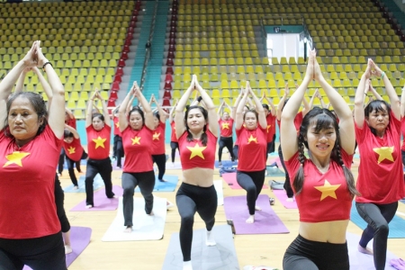 Gần 500 Yogi tỉnh Bà Rịa – Vũng Tàu đồng diễn hưởng ứng Ngày Quốc tế Yoga