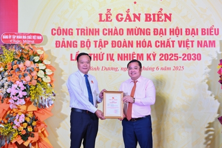 Casumina gắn biển công trình chào mừng Đại hội Đảng bộ Tập đoàn Hóa chất Việt Nam lần thứ IV