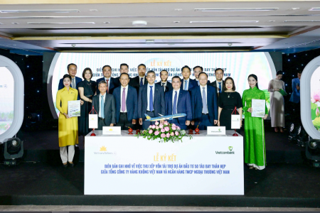 Vietnam Airlines và Vietcombank hợp tác thu xếp vốn cho dự án đầu tư 50 máy bay thân hẹp