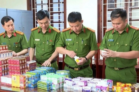 Triển khai quyết liệt các giải pháp ngăn chặn, xử lý thuốc giả, thực phẩm giả, mỹ phẩm giả