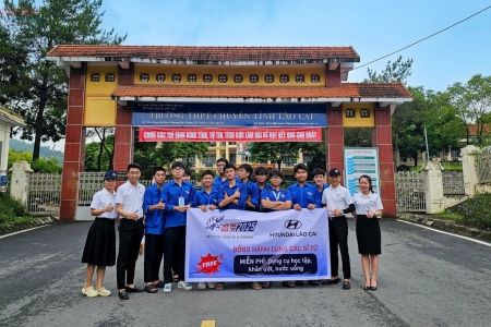 Lào Cai: Doanh nghiệp đồng hành, tiếp sức cho sĩ tử tự tin "vượt vũ môn"