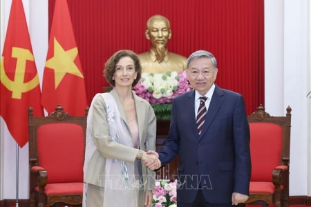 Tổng Bí thư Tô Lâm tiếp Tổng Giám đốc Tổ chức Giáo dục, Khoa học và Văn hóa của Liên hợp quốc