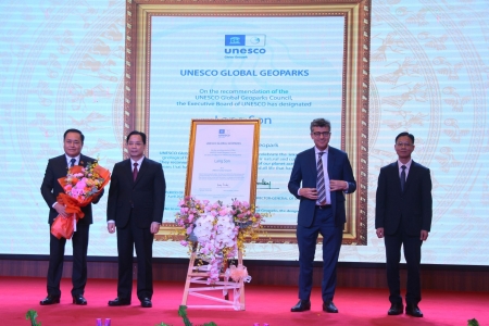 Lạng Sơn: Đón nhận danh hiệu “Công viên địa chất toàn cầu UNESCO Lạng Sơn”