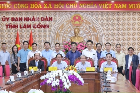 UBND tỉnh Lâm Đồng ký kết hợp đồng xây dựng cao tốc Bảo Lộc - Liên Khương
