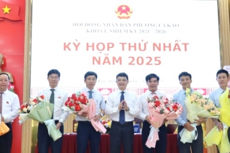 Đắk Lắk: Kỳ họp thứ Nhất, HĐND phường Ea Kao khóa I, nhiệm kỳ 2021 – 2026