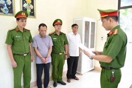 Bắt giám đốc công ty sản xuất mỹ phẩm giả tại Phú Thọ