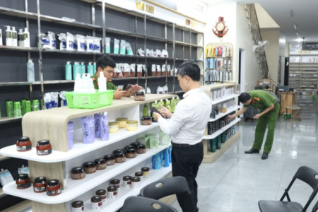 Quảng Trị: Phát hiện, thu giữ khoảng 2,5 tấn mỹ phẩm không rõ nguồn gốc xuất xứ