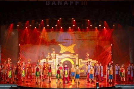 “The Enchanted Crossbow” của Victoria School toả sáng tại DANAFF III – Biểu tượng của một Đà Nẵng mới