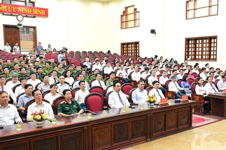 Ban Thường vụ Tỉnh ủy Ninh Bình công bố Quyết định về công tác cán bộ tại 4 Đảng bộ trực thuộc