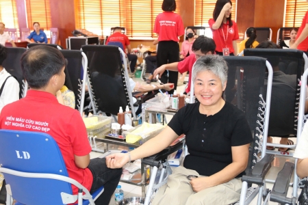 Ngày hội “Giọt hồng xứ Đông” thu về hơn 600 đơn vị máu