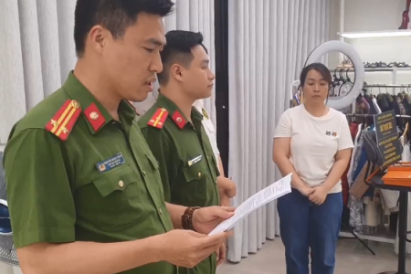 Tạm giữ đối tượng bán hàng online doanh thu “khủng” 800 tỷ vì hành vi trốn thuế