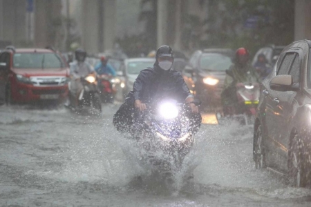 Thời tiết ngày 10/7: Hà Nội cùng cả nước đón mưa rào và dông