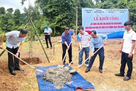 Quảng Trị xây dựng 30 nhà ở cho hộ nghèo tại xã Thượng Trạch