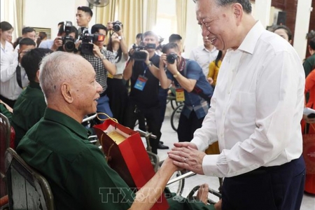 Tổng Bí thư Tô Lâm: Người có công là tài sản quý, là biểu tượng của ý chí, nghị lực Việt Nam