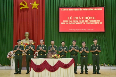 Bộ đội Biên phòng tỉnh An Giang thi đua đổi mới sáng tạo, chuyển đổi số và Bình dân học vụ số
