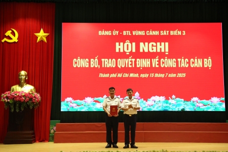 Bộ Tư lệnh Vùng Cảnh sát biển 3 trao quyết định bổ nhiệm cán bộ