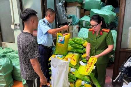 Cương quyết xử lý triệt để hàng giả, buôn lậu và gian lận thương mại