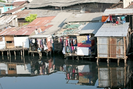 TP. Hồ Chí Minh sẽ di dời gần 40.000 căn nhà trên và ven sông, kênh rạch