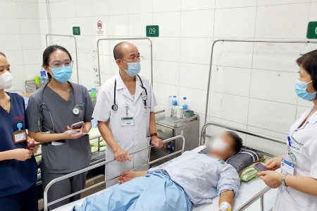 Bộ Y tế khuyến cáo người dân không ăn tiết canh, tiêu thụ lợn mắc bệnh