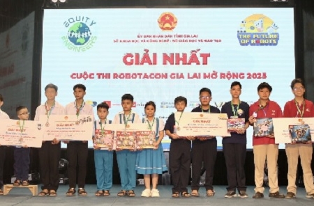 Gia Lai: Đặc sắc, ấn tượng Cuộc thi Robotacon mở rộng năm 2025