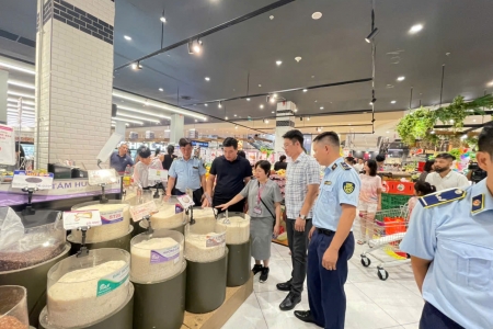 Hải Phòng: Đảm bảo nguồn cung hàng hóa, bình ổn thị trường ứng phó Bão số 3