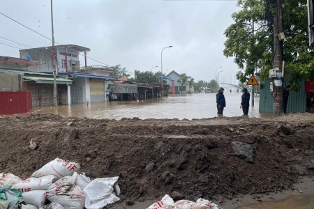 Nước sông dâng cao, nhiều khu vực tại Hải Phòng có nguy cơ ngập úng