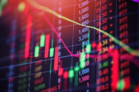 Chứng khoán phiên sáng 25/7: Sắc xanh lan tỏa nhờ cổ phiếu nhỏ, VN-Index hướng tới mốc cao nhất lịch sử