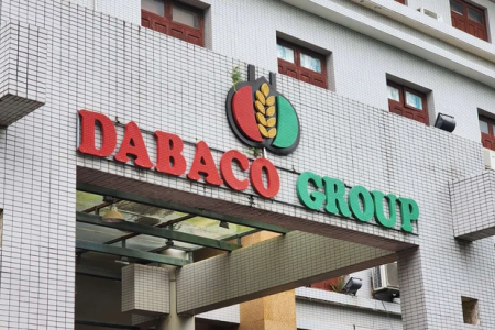 Cổ phiếu DBC bất ngờ kịch trần, thanh khoản cao nhất hơn 1 tháng