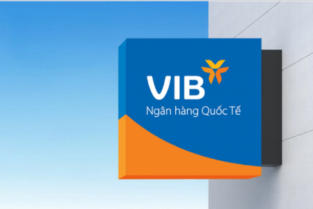 VIB: Lợi nhuận 6 tháng hơn 5.000 tỷ đồng, tổng tài sản vượt mốc nửa triệu tỷ, tăng trưởng tín dụng 10%