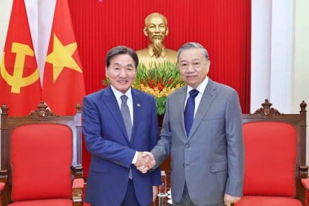 Tổng Bí thư Tô Lâm tiếp Đặc phái viên Tổng thống Hàn Quốc