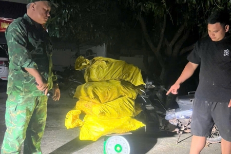 Lạng Sơn: Phát hiện, bắt giữ 1 vụ vận chuyển 100kg xúc xích nhập lậu