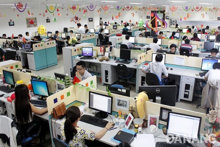Nút thắt nhân lực công nghệ cao trong các Khu Công nghiệp và lời giải từ mô hình 'Ba nhà'