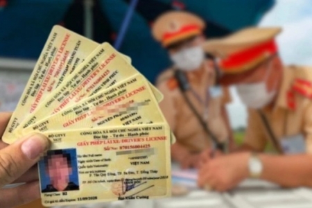 Bộ Công an đề xuất bổ sung nhiều trường hợp bị thu hồi giấy phép lái xe