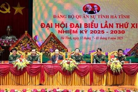 Xây dựng lực lượng vũ trang Hà Tĩnh chính quy, tinh nhuệ, hiện đại và vững mạnh toàn diện