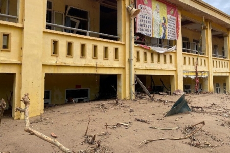 Nghệ An khẩn trương khắc phục hậu quả bão lũ, bảo đảm học sinh vùng lũ dự khai giảng đúng lịch