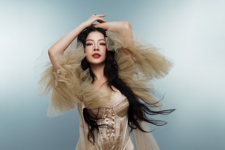 Chi Pu “chốt đơn” tham dự đại nhạc hội do tập đoàn T&T Group tổ chức