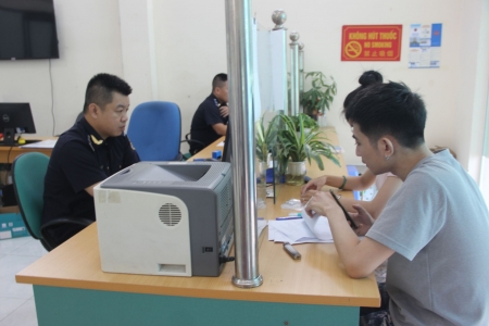 Chi cục Hải quan khu vực VI sử dụng con dấu số hiệu công chức mới trong thực hiện quy trình hải quan