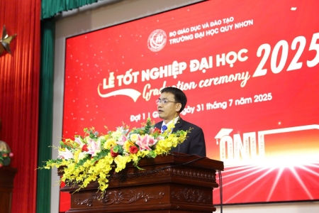 Hơn 2.200 tân cử nhân, tân kỹ sư QNU tốt nghiệp đại học chính quy năm 2025