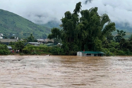 Lũ trên sông Mã vượt ngưỡng báo động, mưa lớn ở Điện Biên, Sơn La chưa dứt