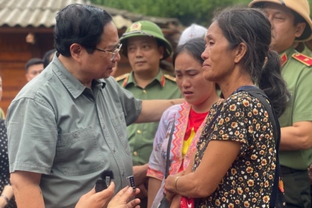 Thủ tướng tới Điện Biên, thăm hỏi người dân, chỉ đạo khắc phục hậu quả thiên tai nặng nề