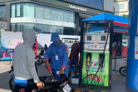 Đễ xăng E10 đi vào cuộc sống: Cần có cơ chế hỗ trợ người tiêu dùng và doanh nghiệp