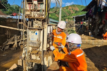 Thủ tướng Chính phủ ghi nhận nỗ lực của ngành điện tại vùng lũ Điện Biên